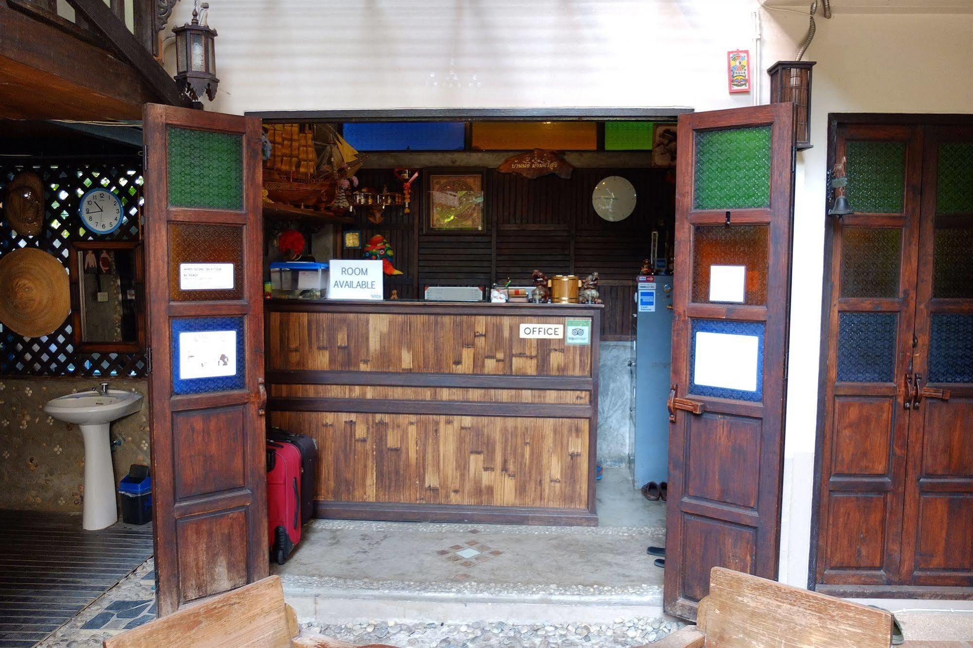 Saithong Guesthouse Чиангмай Екстериор снимка