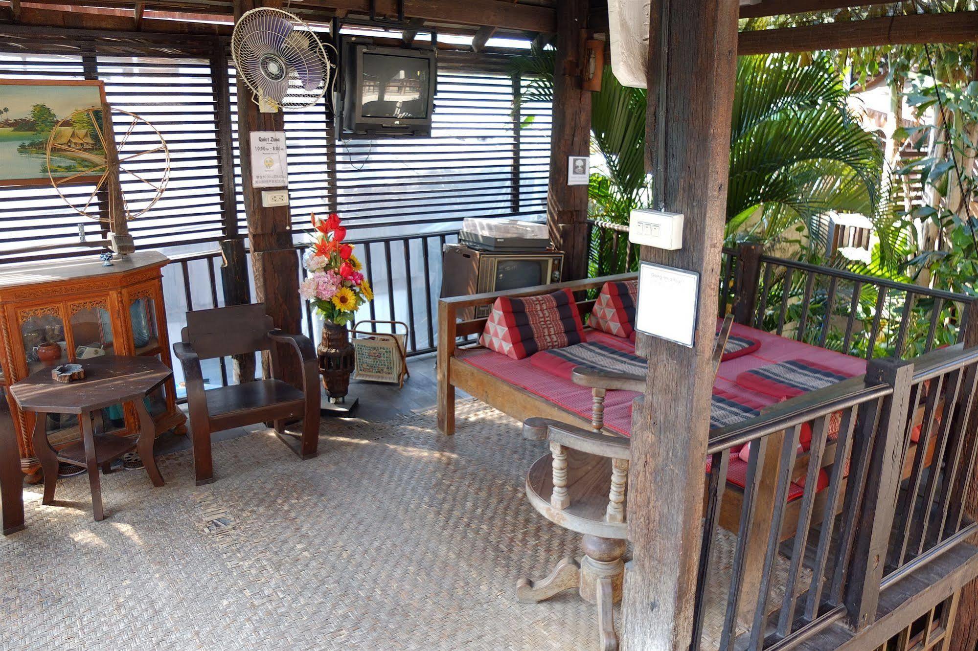 Saithong Guesthouse Чиангмай Екстериор снимка