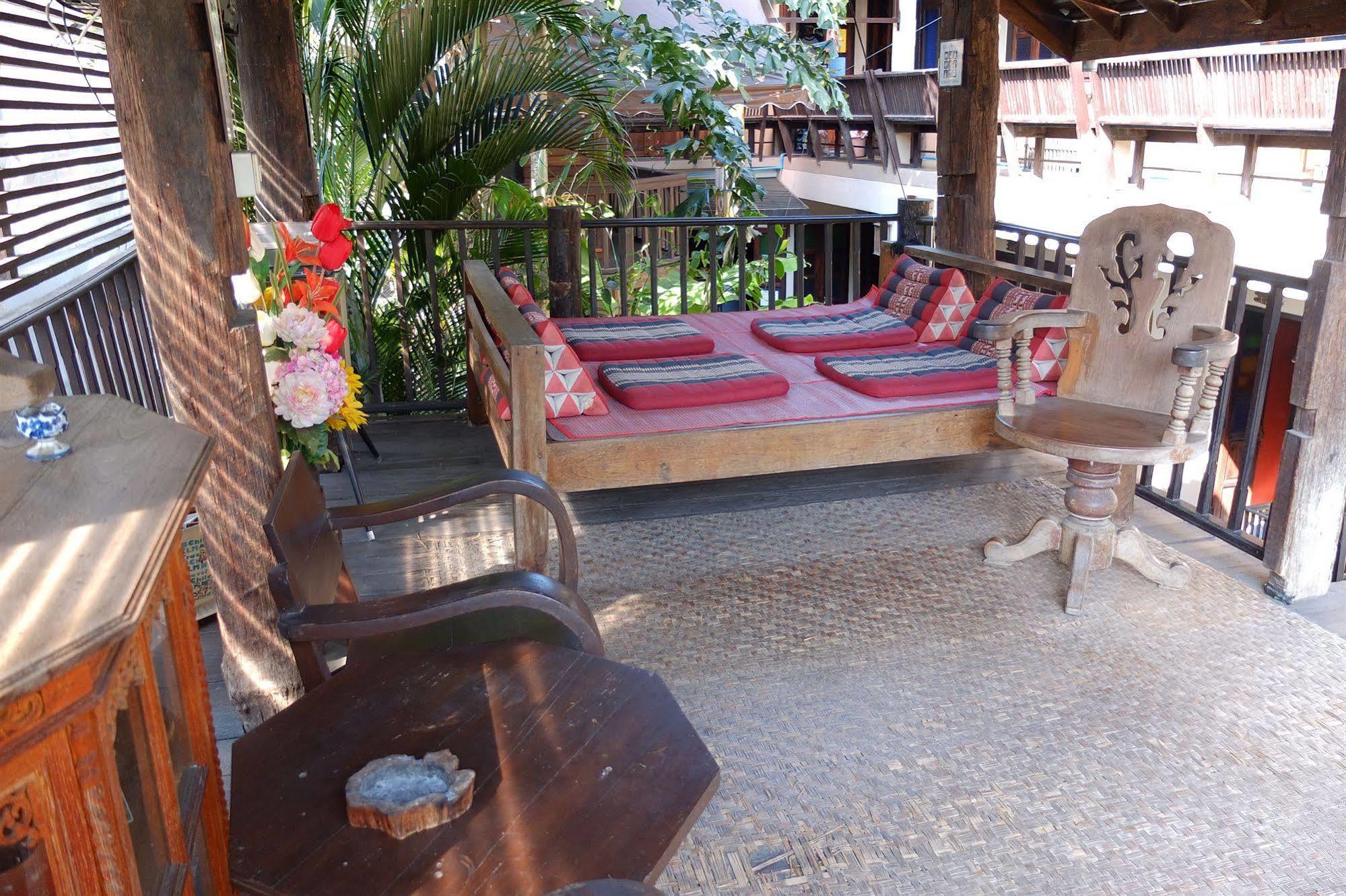 Saithong Guesthouse Чиангмай Екстериор снимка