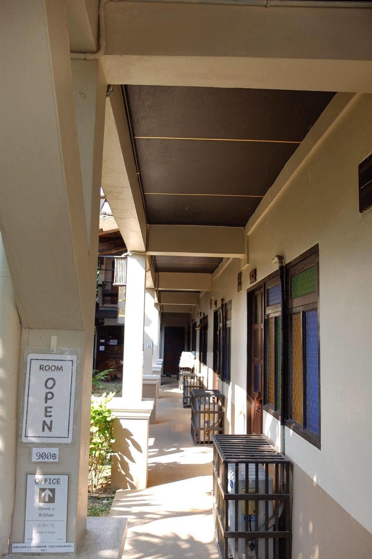 Saithong Guesthouse Чиангмай Екстериор снимка