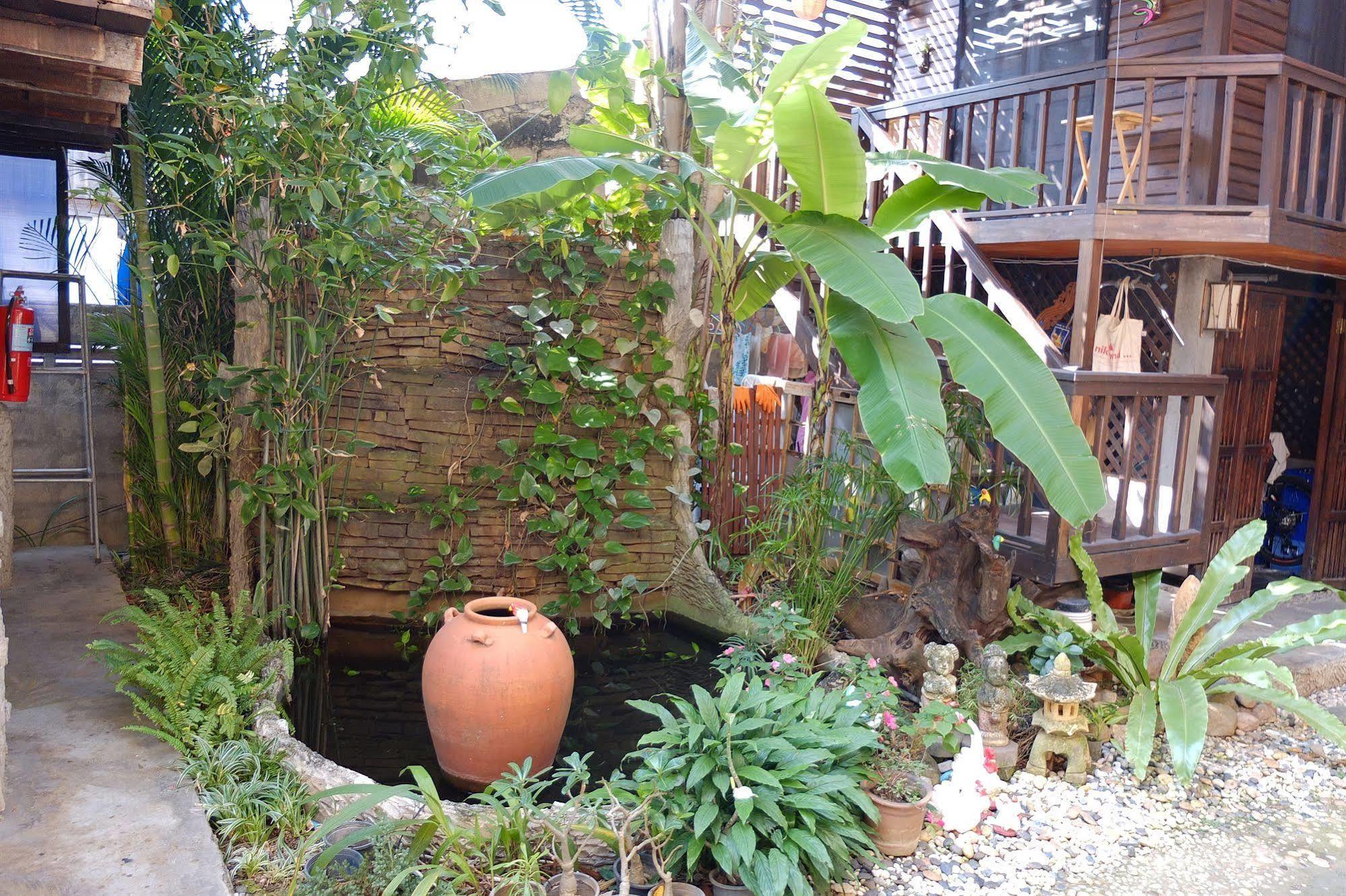 Saithong Guesthouse Чиангмай Екстериор снимка
