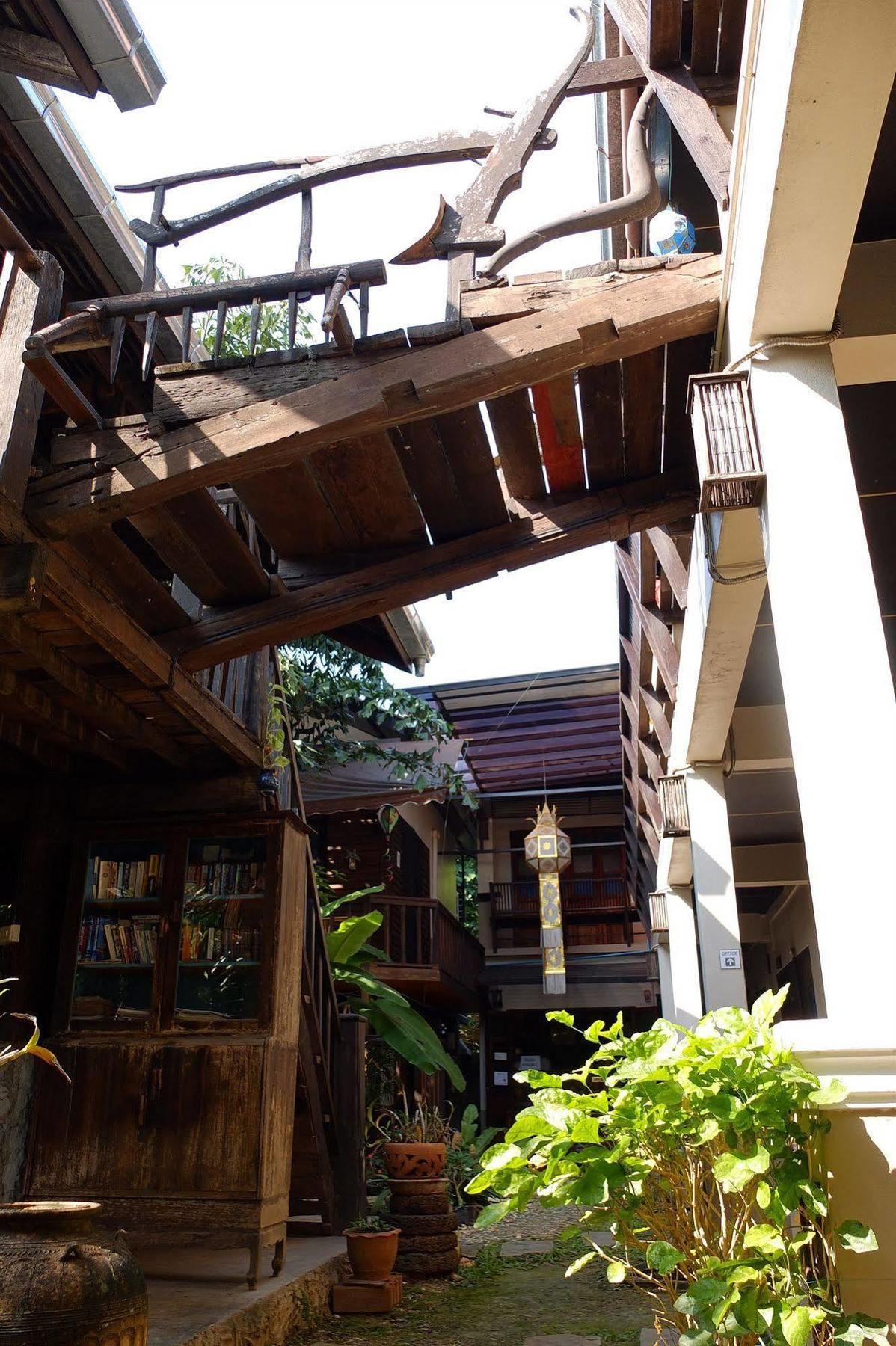 Saithong Guesthouse Чиангмай Екстериор снимка